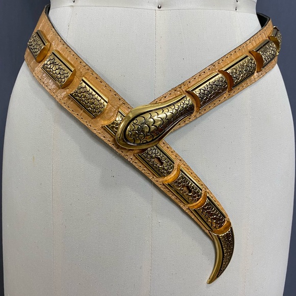 Avignon Accessories - Avignon Snake Shaped Leather Belt made in Spain